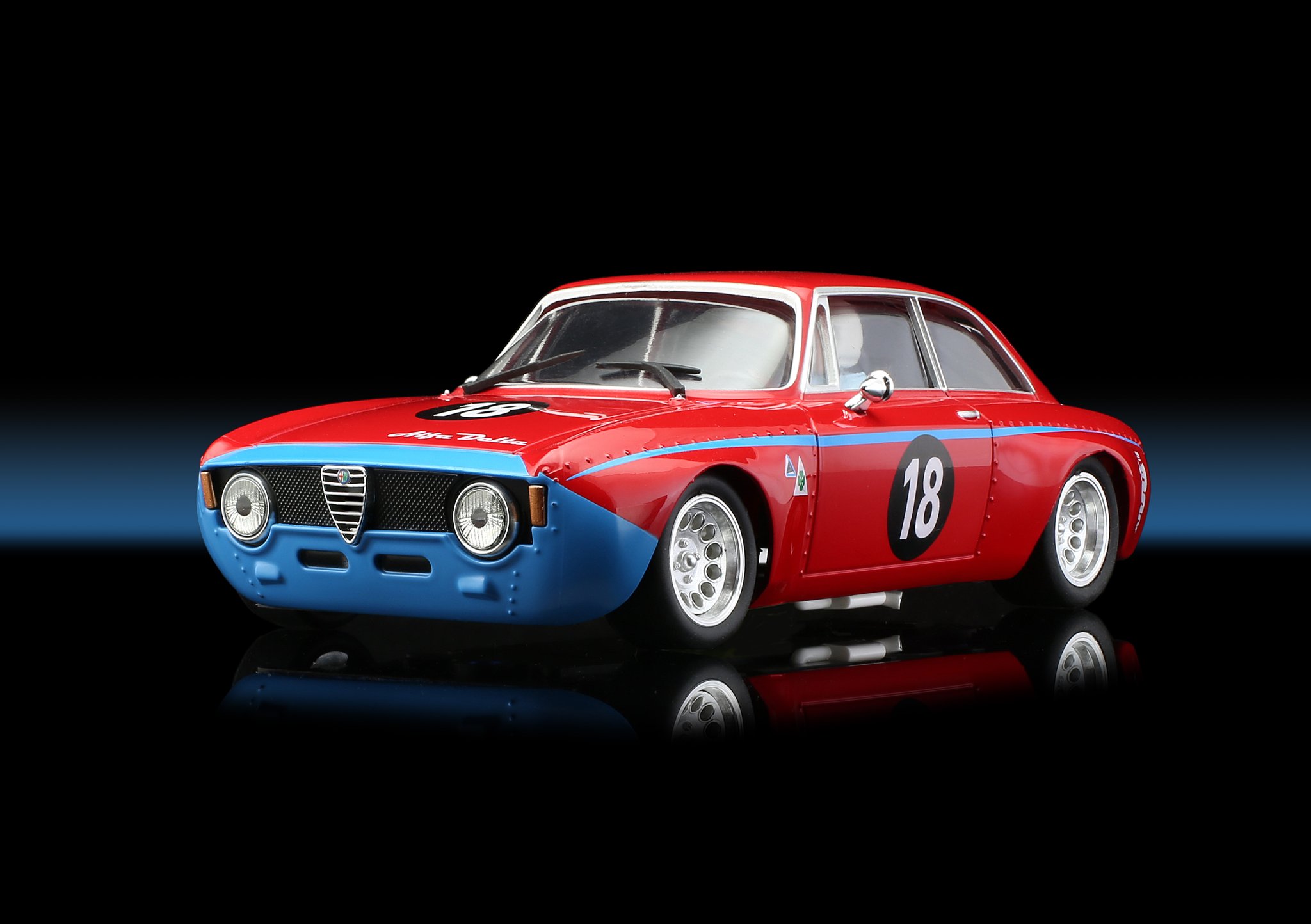 BRM142 Alfa GTA Red/Blue Club car